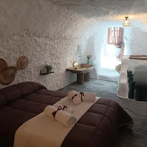 https://cueva-la-trapera.es-andalucia.com